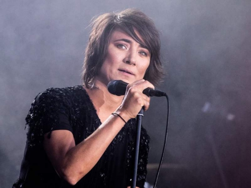 Новости дня: "Орал на весь двор": Земфиру запугал неадекватный поклонник