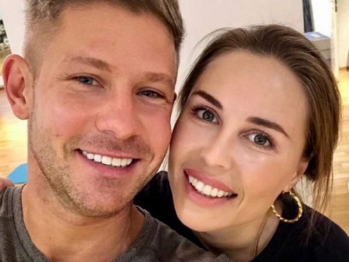 Новости дня: "Устали невероятно": Юлия Михалкова из "Уральских пельменей" сошлась с Митей Фоминым