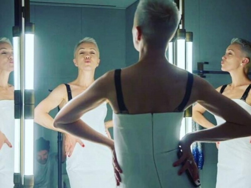 Новости дня: "Когда постельная сцена удалась": Дарья Мороз показала фото сцены интима из фильма Богомолова