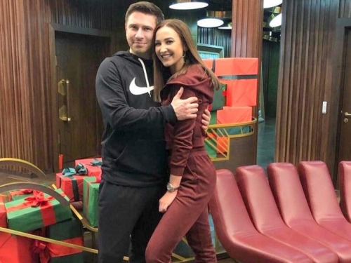 Новости дня: Тимур Батрутдинов жестко прошелся по "бездарной" Бузовой