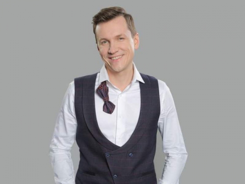 Новости дня: "Красавчик!": Мясников из "Уральских пельменей" показал "вредителя из Сбербанка", укравшего базу клиентов