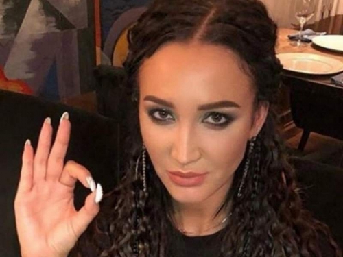 Новости дня: Ольга Бузова похвасталась помолвочным кольцом