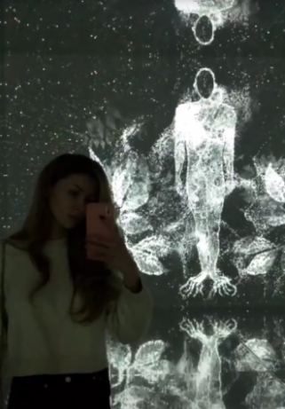 Новости дня: Увидев свежие фото дочери Заворотнюк, в Сети засомневались в болезни актрисы