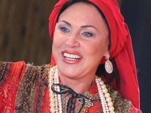 Новости дня: "Встала задом": Бабкина показала Урганту провокационное фото в постели с мужчиной