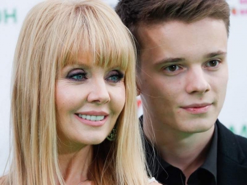 Новости дня: "Это не прикол": сын певицы Валерии попал в третье ДТП за неделю