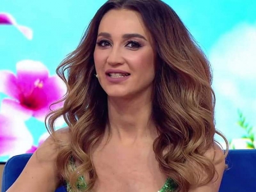 Новости дня: Бузову без макияжа и фотошопа не узнали поклонники