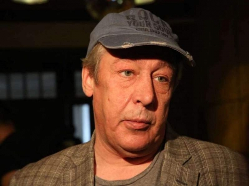 Новости дня: СМИ: пьяного актера Михаила Ефремова не пустили в самолет