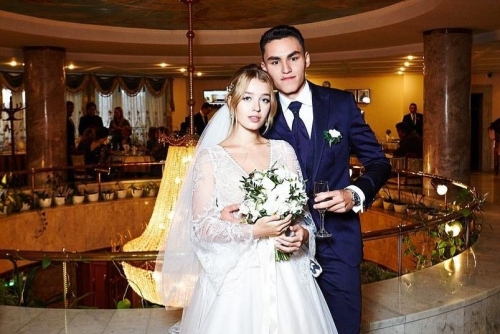 Новости дня: Сын "Иванушки" Кирилла Андреева тайно женился