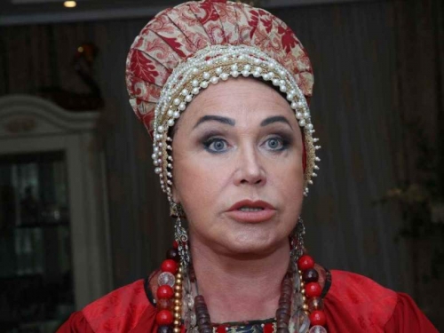 Новости дня: СМИ: у Надежды Бабкиной поражены более 60% легких