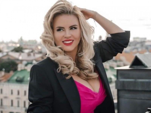 Новости дня: Анна Семенович решила лечь в клинику, чтобы сбросить лишний вес