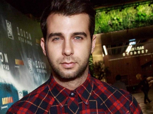 Новости дня: Стало известно, сколько зарабатывает и чем владеет Иван Ургант