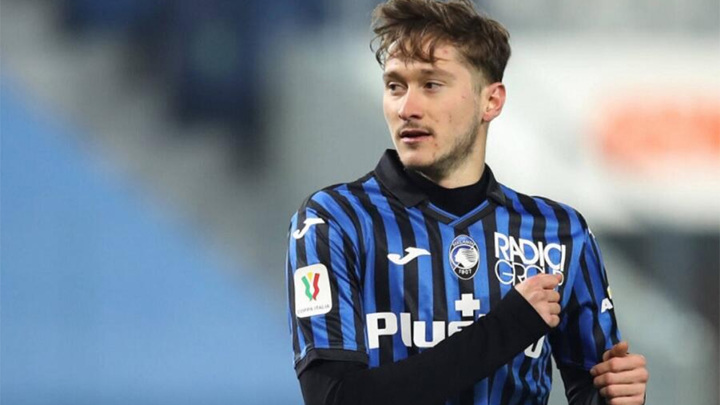 "Рома" разгромила "Аталанту", Миранчук вышел на замену