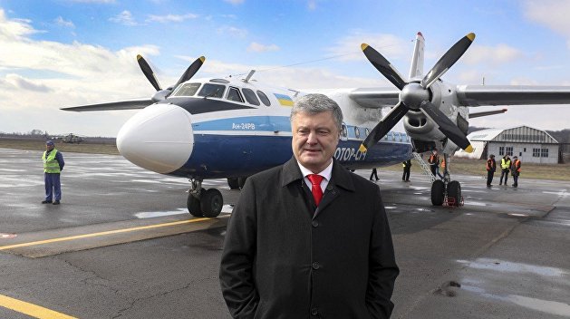 «Поехали, твою мать»: появилось видео отъезда Порошенко из Украины