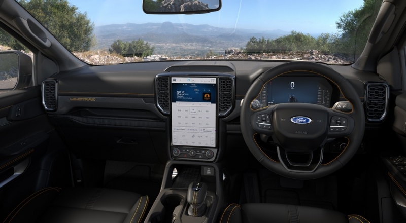 Конкурент Pajero Sport от Ford вот-вот сменит поколение: фото и видео нового Everest