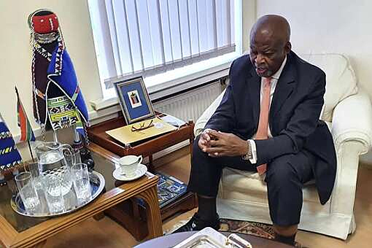 Посол ЮАР в России Макетука: в ЮАР каждый ребенок знает, кто такой Путин