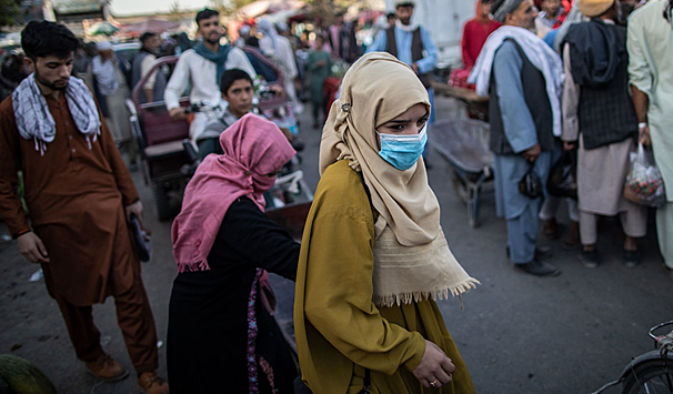 Талибы* назвали причиной ухудшения прав женщин в Афганистане западные санкции