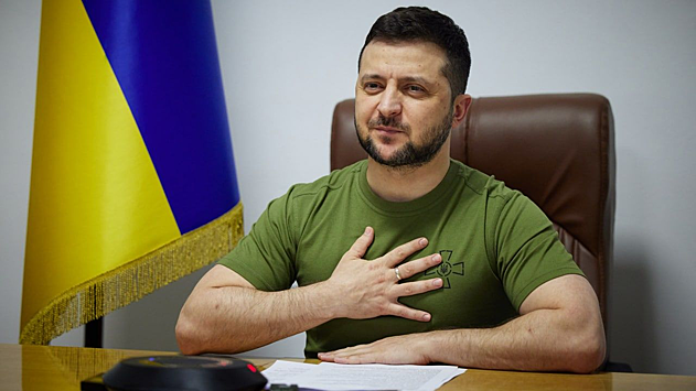 Зеленский стал носить обручальное кольцо на среднем пальце