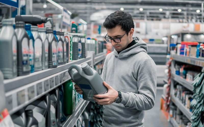 
            Какие проблемы ждут рынок автомобильных масел. Они уже подорожали на 80%
        