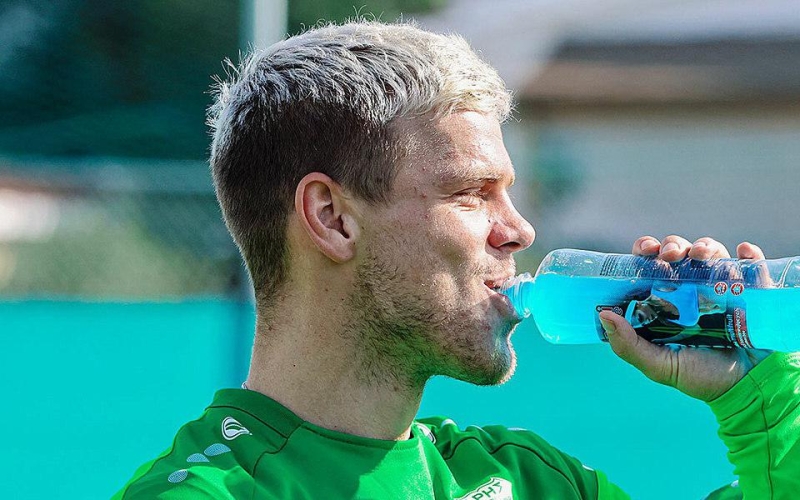 Кокорин оформил первый дубль на Кипре и помог "Арису" одержать первую за два месяца победу