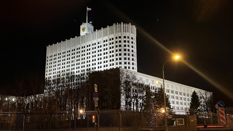 Правительство поручило утвердить порядок анализа цен на экспортную нефть