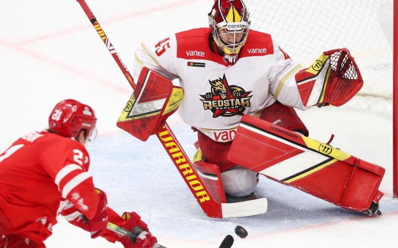 «Спартак» третий раз в сезоне проиграл «Куньлуню» в матче КХЛ