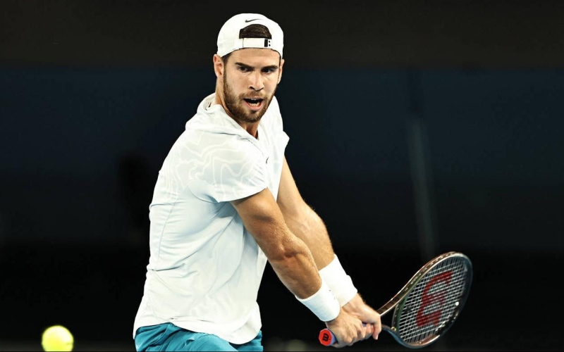 «Темная лошадка». Какие шансы у Хачанова выйти в финал Australian Open