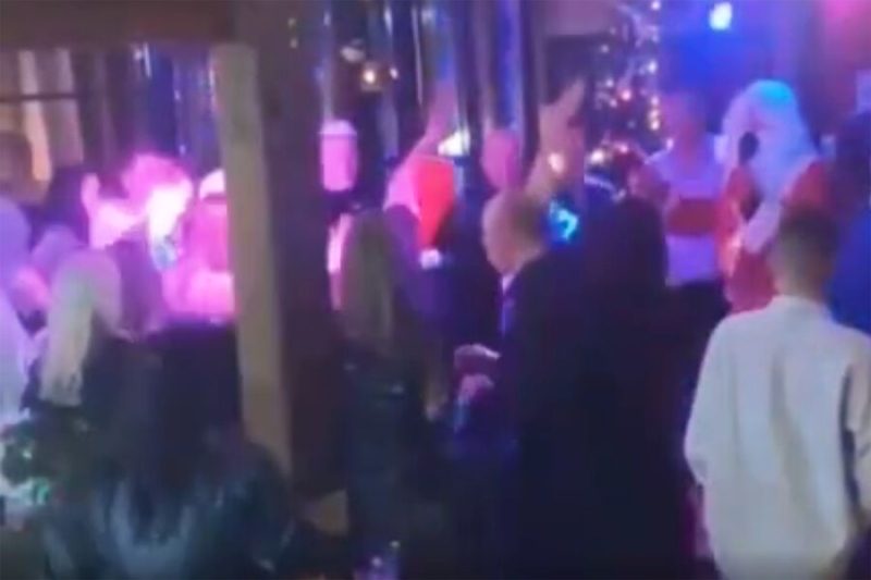 Тульский диджей включил песню «Новый год» на фоне обращения Путина. Против него завели дело 