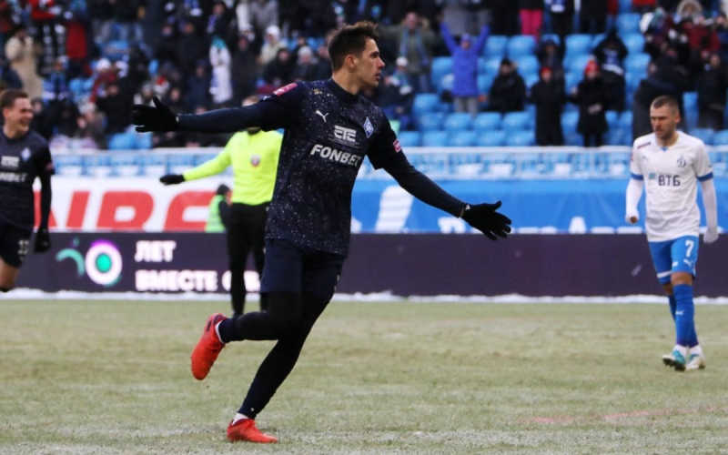 Дебютный гол Писарского помог «Крыльям Советов» победить «Динамо» в Кубке