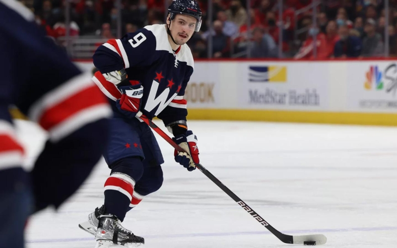 Друг Овечкина и ключевой защитник. Как Орлов стал звездой «Вашингтона»