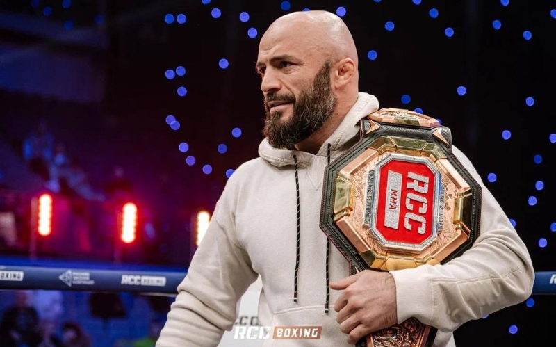 Магомед Исмаилов проведет поединок с отстраненным за допинг бойцом UFC