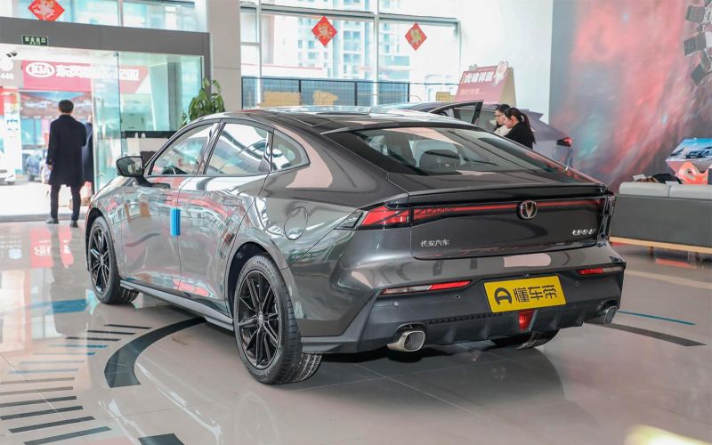 Три новые модели и древесина с завода Ford. Новости авторынка за неделю