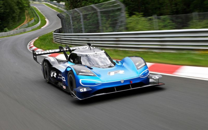 
            Volkswagen создаст электрический спорткар
        