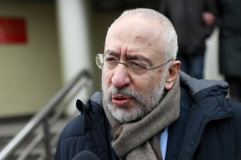 «Врачи блестяще справились с очень тяжелой ситуацией». Сванидзе продолжит лечение в Израиле 