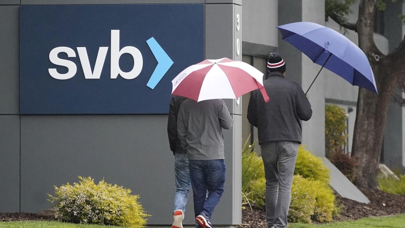 ФРС США подготовит отчет по регулированию потерпевшего банкротство SVB