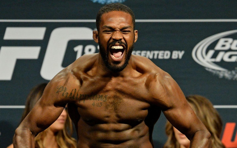 Промоутер сравнил победу Джонса в титульном бою UFC с удушением анаконды