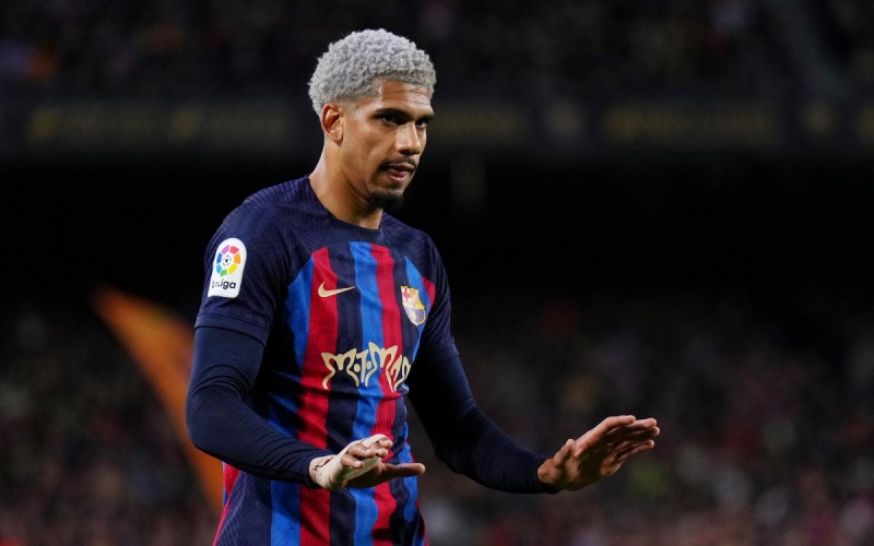 УЕФА начал расследование против «Барселоны» по делу о подкупе судей