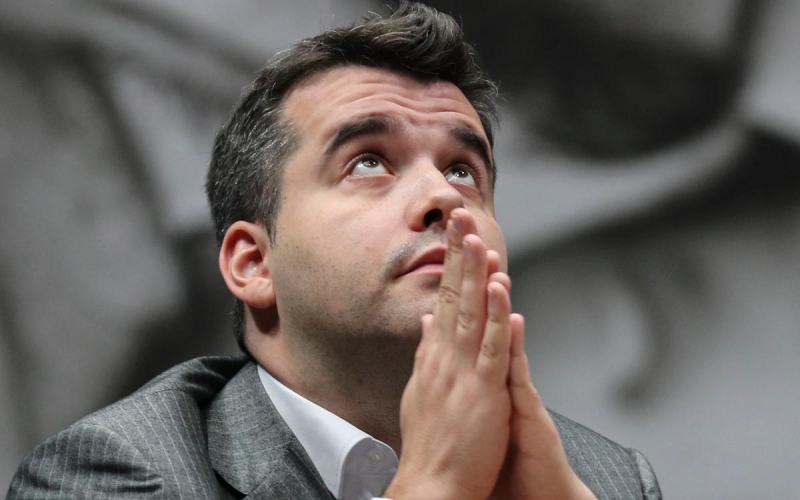 Непомнящий словами «я везунчик» оценил ничью в партии с Дин Лижэнем