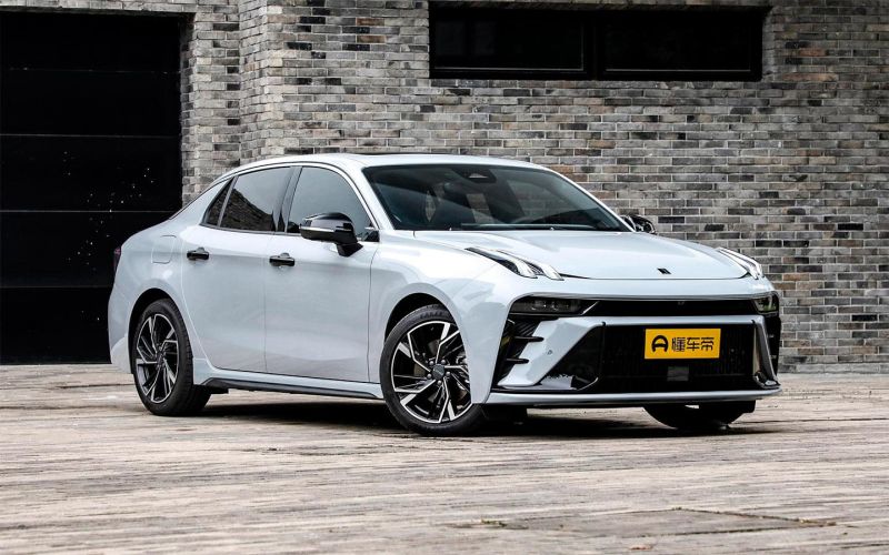 
            Они заменят VW, BMW и Tesla. Каких китайских машин не хватает в России
        