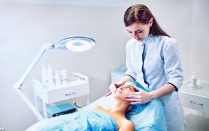 Аппаратная косметология: почему так популярна