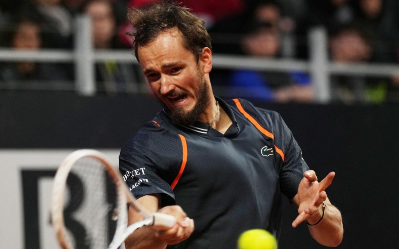 Медведев впервые вышел в полуфинал «Мастерса» в Риме