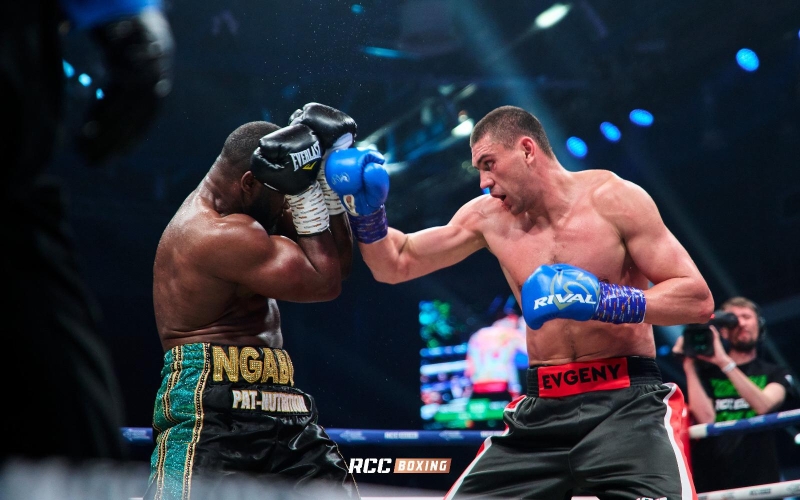 Российский олимпийский чемпион победил в бою с экс-чемпионом Европы