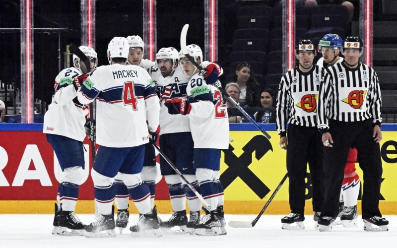 Сборная США вышла в полуфинал чемпионата мира по хоккею