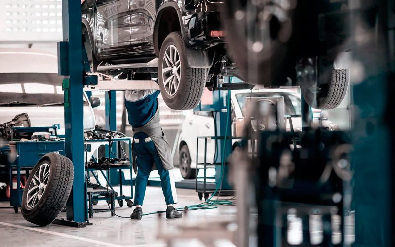 
            В России подорожали автозапчасти и ремонт. Сколько теперь стоит ТО
        