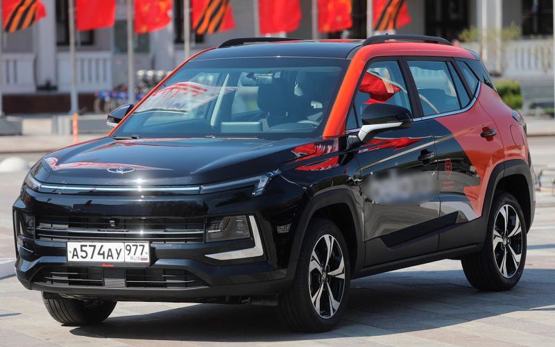 «Как в «Жигулях». Что водители рассказали о новом «Москвиче 3»