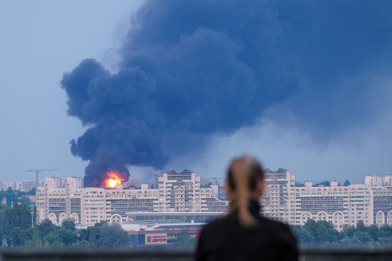 Поврежденные дома, сгоревшая нефтебаза, взорванные дороги: к какому ущербу привел мятеж Пригожина 