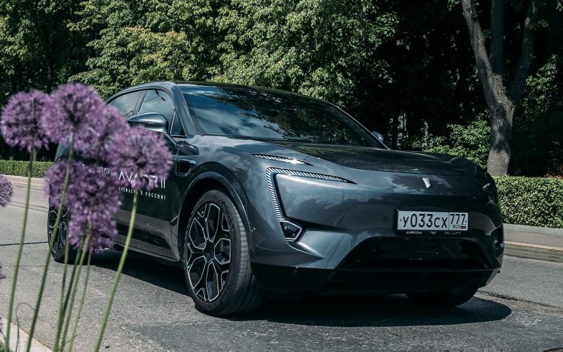 Tesla так не может. Первый тест-драйв электромобиля Avatr 11