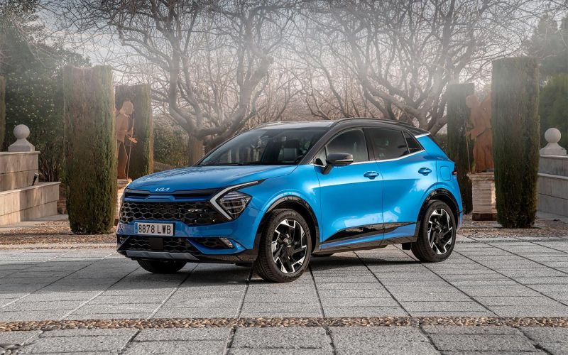 
            «Задача — все продать». Какие машины уже подешевели
        