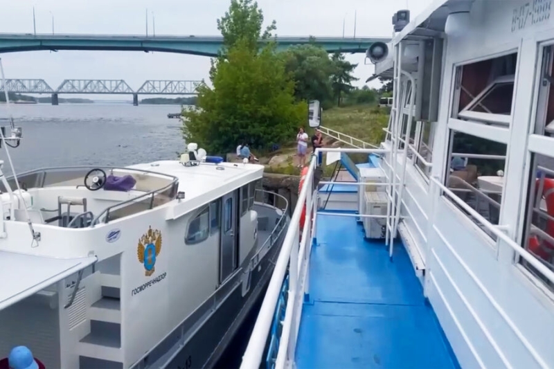 «Капитан куда-то ушел». В Ярославле объявили режим ЧС после аварии с теплоходом 