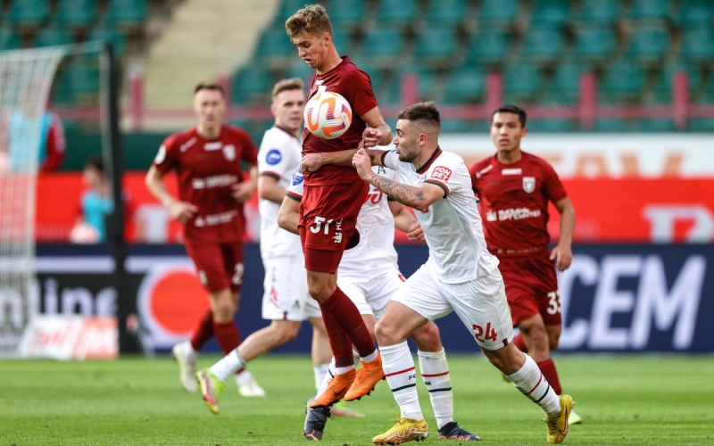 «Локомотив» вырвал ничью у «Рубина» в первом туре чемпионата России