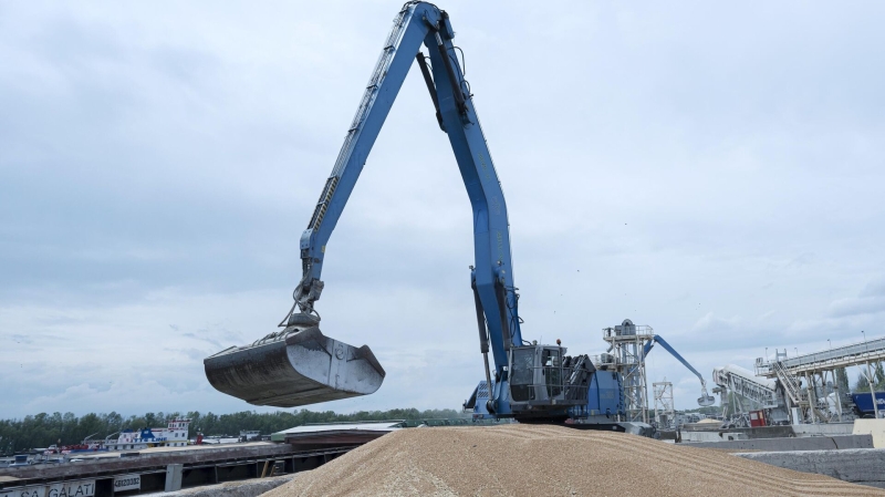 Путин допустил вариант с приостановкой зерновой сделки